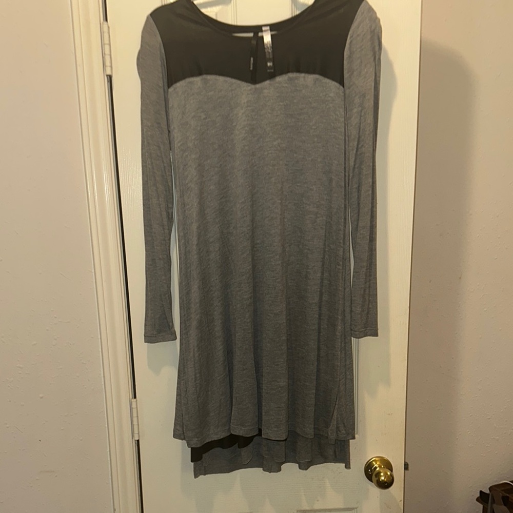 Kensie Black and Gray Raglan Sleeve Sweater Dress